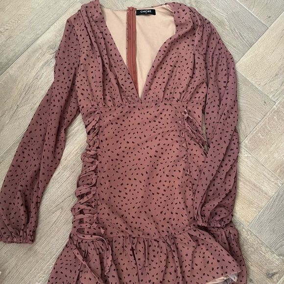 chic me Dresses & Skirts - Closet close out!! Chic Me Long Sleeve Pink And Brown Pattern Sides Size Medium